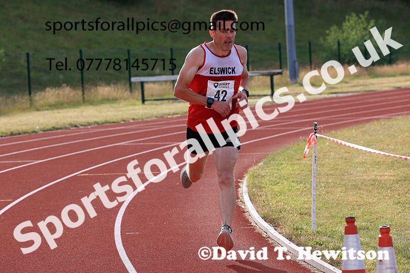 The 2025 Sunderland 5k Womens and Mens Vet. Over-50s, Silksworth, Sunderland. Photo: David T. Hewitson/Sports for All Pics